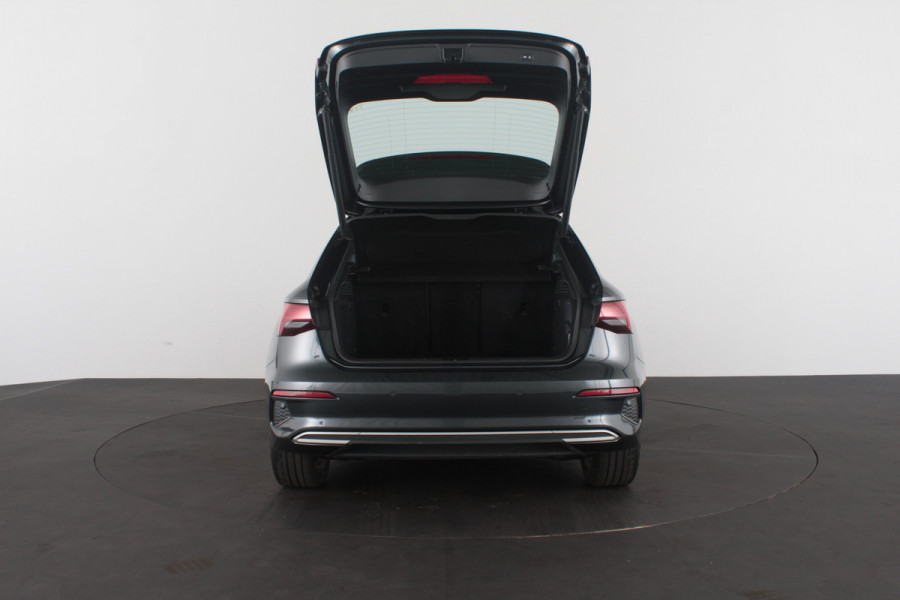 Audi A3 Sportback 40 TFSI e Edition > Pano.schuif/B&O/Leer/Keyless...