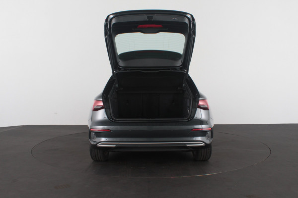 Audi A3 Sportback 40 TFSI e Edition > Pano.schuif/B&O/Leer/Keyless...