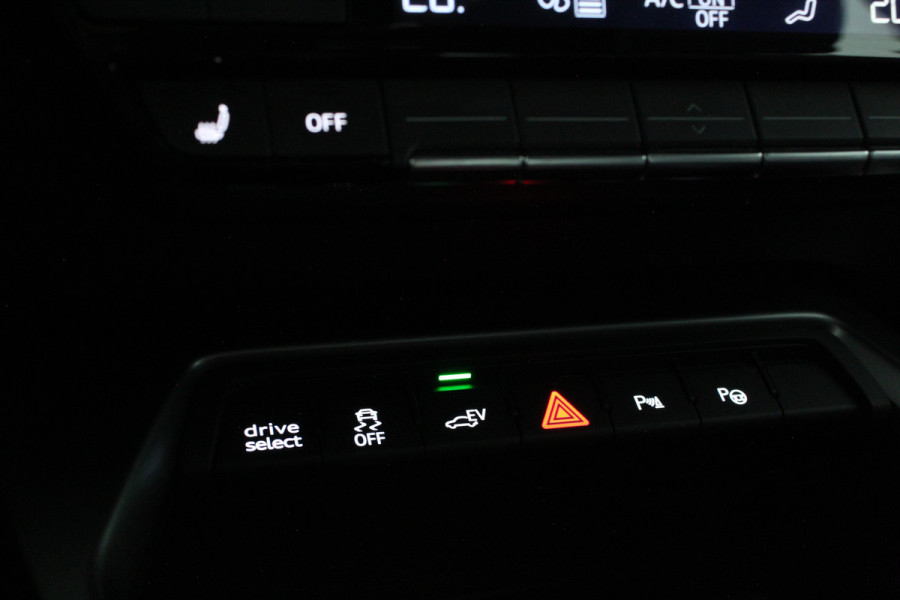 Audi A3 Sportback 40 TFSI e Edition > Pano.schuif/B&O/Leer/Keyless...