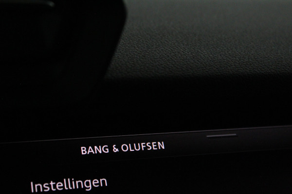 Audi A3 Sportback 40 TFSI e Edition > Pano.schuif/B&O/Leer/Keyless...