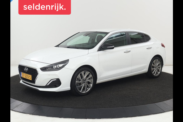 Hyundai i30 Fastback 1.0 T-GDI Premium | Carplay | Half leder | Full LED | Navigatie | Keyless | Climate control | Camera | Bluetooth | Cruise control | Parkeerhulp