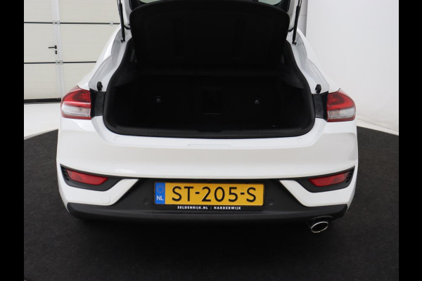 Hyundai i30 Fastback 1.0 T-GDI Premium | Carplay | Half leder | Full LED | Navigatie | Keyless | Climate control | Camera | Bluetooth | Cruise control | Parkeerhulp