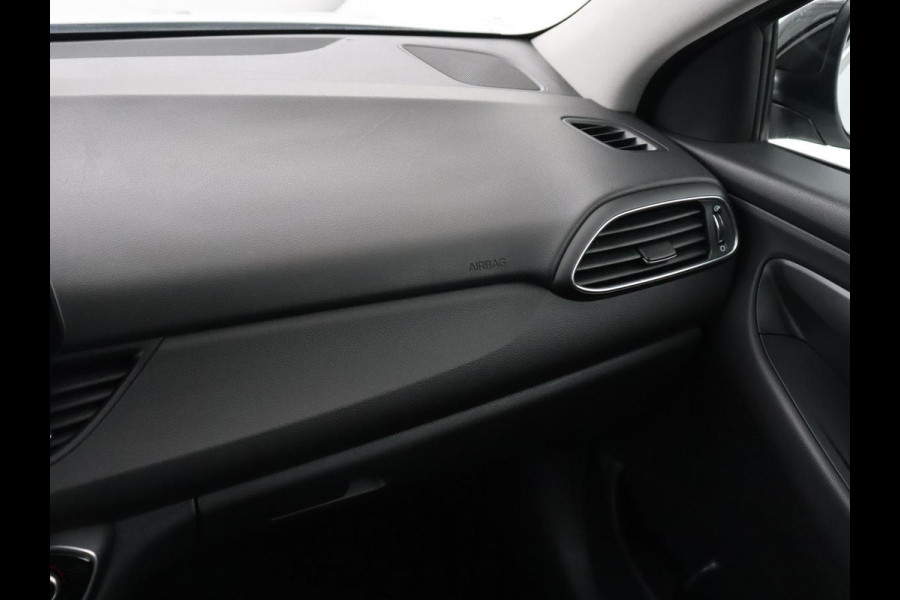 Hyundai i30 Fastback 1.0 T-GDI Premium | Carplay | Half leder | Full LED | Navigatie | Keyless | Climate control | Camera | Bluetooth | Cruise control | Parkeerhulp