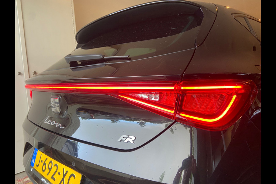 Seat Leon 1.5 TSI FR 95500KM/NEW MODEL/MATRIX/SFEER/LANE