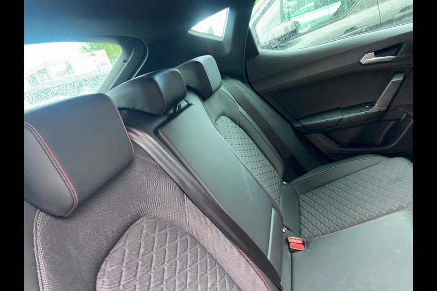 Seat Leon 1.5 TSI FR 95500KM/NEW MODEL/MATRIX/SFEER/LANE