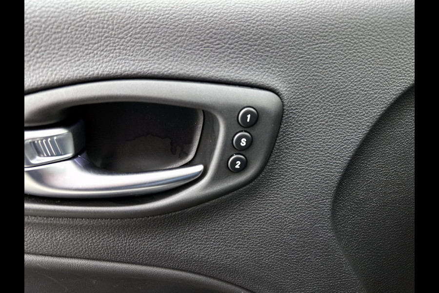 Jeep Compass 1.3T S (Perfect OnderH, Trekhaak, Camera, Stoel/Stuur VerW, Lane assist, Navi, Etc)