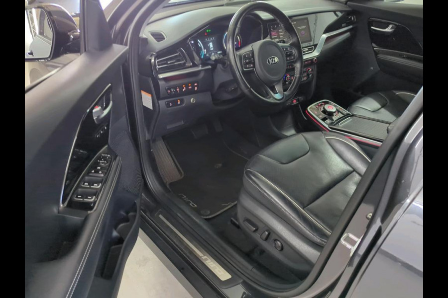 Kia e-Niro ExecutiveLine 64 kWh NL-AUTO | LEDER | STOELVER/KOELING