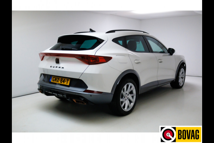 CUPRA Formentor 1.4 TSI e-Hybrid Business 204 PK | Trekhaak | Stoelverwarming | Adaptive cruise | Stuurverwarming,  App-connect, Full Led, Keyless