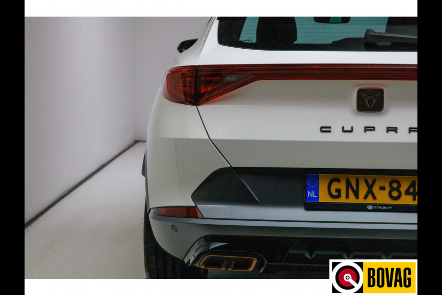 CUPRA Formentor 1.4 TSI e-Hybrid Business 204 PK | Trekhaak | Stoelverwarming | Adaptive cruise | Stuurverwarming,  App-connect, Full Led, Keyless