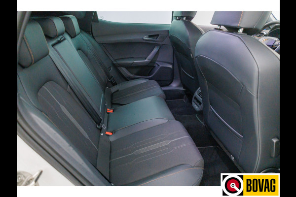 CUPRA Formentor 1.4 TSI e-Hybrid Business 204 PK | Trekhaak | Stoelverwarming | Adaptive cruise | Stuurverwarming,  App-connect, Full Led, Keyless