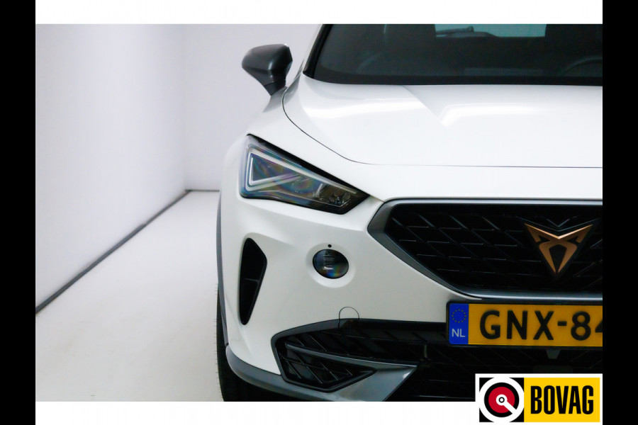 CUPRA Formentor 1.4 TSI e-Hybrid Business 204 PK | Trekhaak | Stoelverwarming | Adaptive cruise | Stuurverwarming,  App-connect, Full Led, Keyless