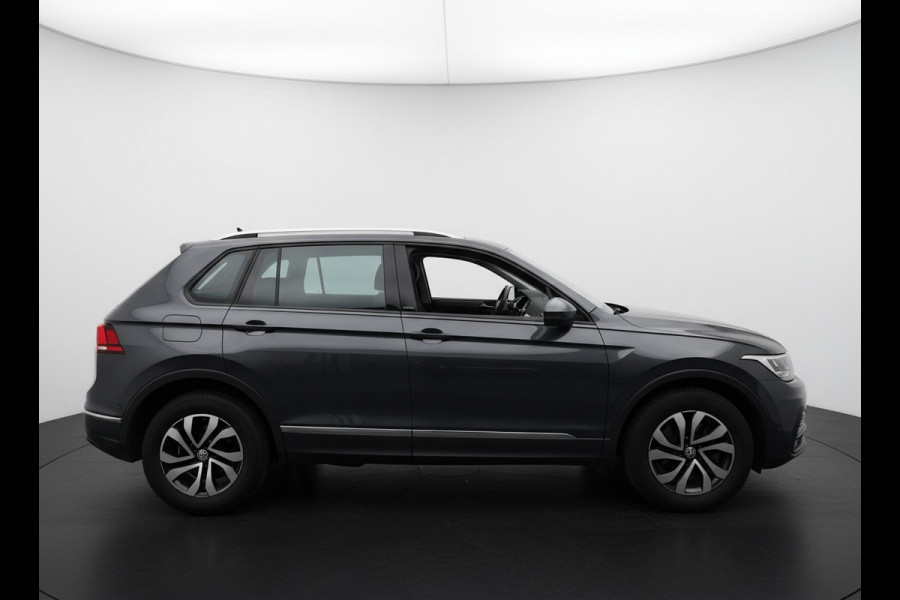 Volkswagen Tiguan TSI 245PK HYBRIDE DSG LIFE TREKHAAK/NAVI/VIRTUAL/SFEERVERL.