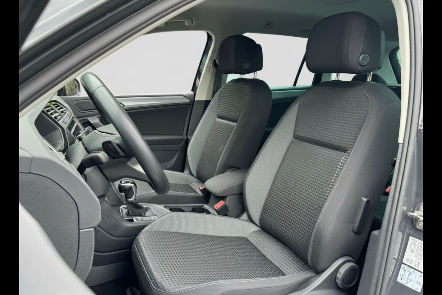 Volkswagen Tiguan TSI 245PK HYBRIDE DSG LIFE TREKHAAK/NAVI/VIRTUAL/SFEERVERL.