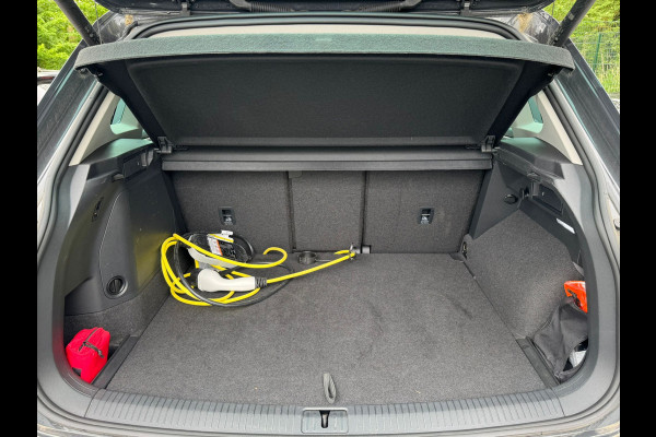 Volkswagen Tiguan TSI 245PK HYBRIDE DSG LIFE TREKHAAK/NAVI/VIRTUAL/SFEERVERL.