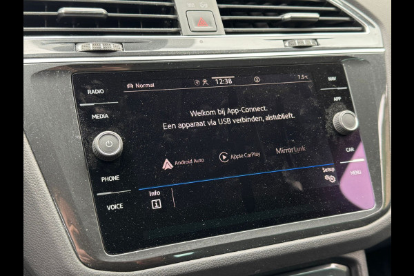 Volkswagen Tiguan TSI 245PK HYBRIDE DSG LIFE TREKHAAK/NAVI/VIRTUAL/SFEERVERL.