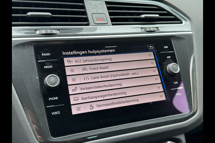 Volkswagen Tiguan TSI 245PK HYBRIDE DSG LIFE TREKHAAK/NAVI/VIRTUAL/SFEERVERL.