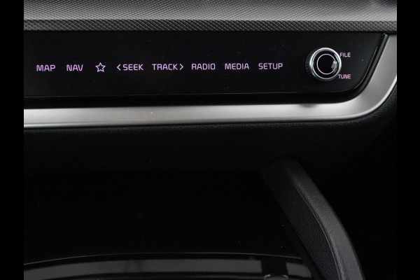 Kia Sportage 1.6 T-GDi Plug-in Hybrid AWD DynamicLine | SOH 97,2% | Camera | Carplay | Adaptive cruise | Navigatie | 19'' | Full LED | Climate control | PHEV