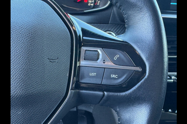 Peugeot 208 1.2 PureTech Allure 74KW / 100PK / CARPLAY / KEYLESS / CRUISE / ECC / CAMERA / PDC / LMV
