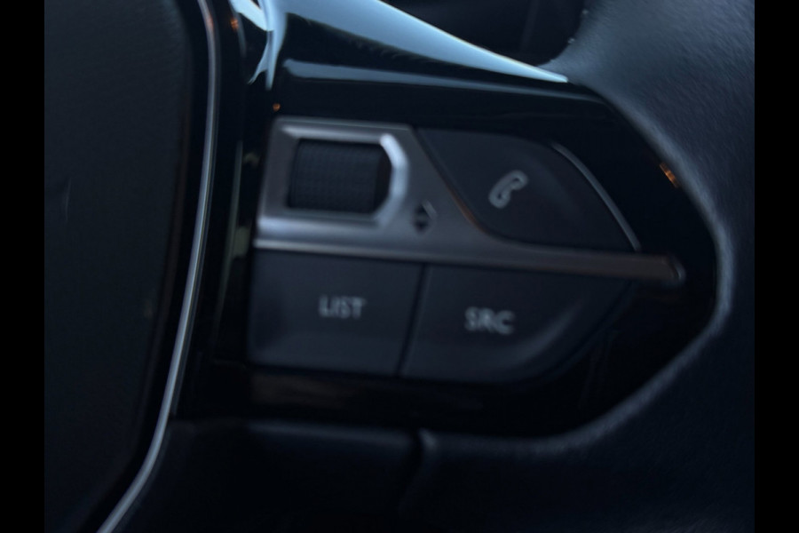 Peugeot 208 1.2 PureTech Allure 74KW / 100PK / CARPLAY / KEYLESS / CRUISE / ECC / CAMERA / PDC / LMV