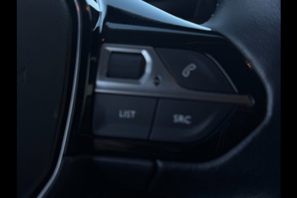 Peugeot 208 1.2 PureTech Allure 74KW / 100PK / CARPLAY / KEYLESS / CRUISE / ECC / CAMERA / PDC / LMV