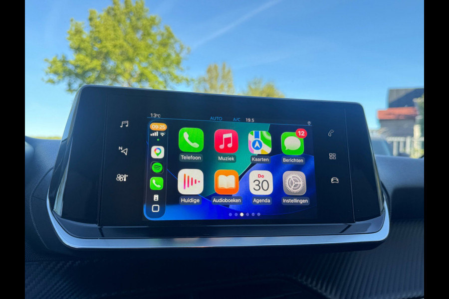 Peugeot 208 1.2 PureTech Allure 74KW / 100PK / CARPLAY / KEYLESS / CRUISE / ECC / CAMERA / PDC / LMV