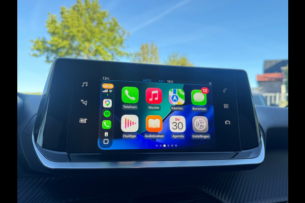 Peugeot 208 1.2 PureTech Allure 74KW / 100PK / CARPLAY / KEYLESS / CRUISE / ECC / CAMERA / PDC / LMV