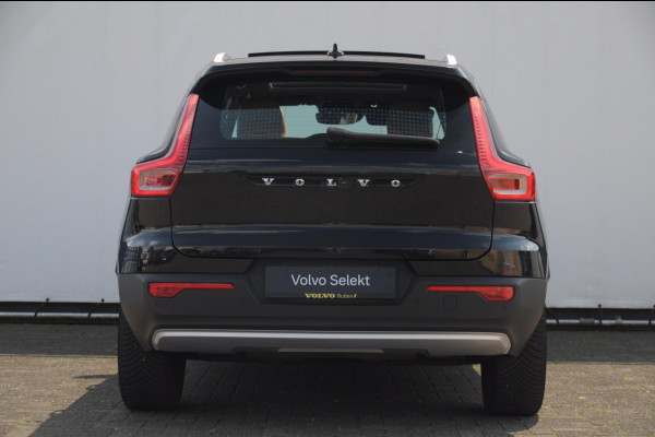 Volvo XC40 T5 272PK Automaat Plug-in hybrid Inscription Elektrische stoelen / Trekhaak / Panoramadak / Polestar tuning / Lederen bekleding / Adaptieve cruise control / Parkeersensoren met 360 camera / Harman Kardon audio / Mistlampen / Stoel - en stuurwielverwarming