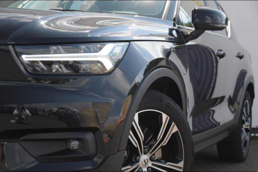 Volvo XC40 T5 272PK Automaat Plug-in hybrid Inscription Elektrische stoelen / Trekhaak / Panoramadak / Polestar tuning / Lederen bekleding / Adaptieve cruise control / Parkeersensoren met 360 camera / Harman Kardon audio / Mistlampen / Stoel - en stuurwielverwarming