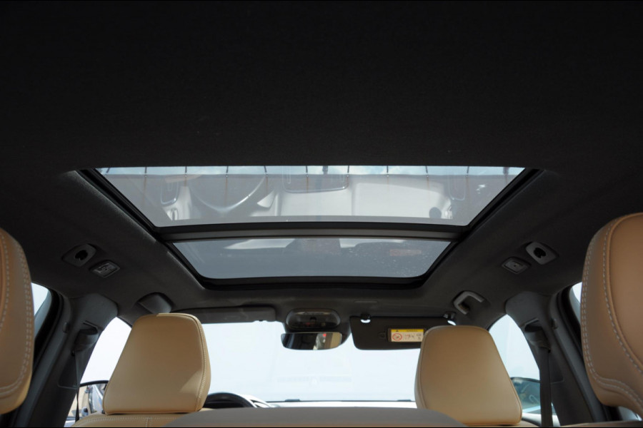 Volvo XC40 T5 272PK Automaat Plug-in hybrid Inscription Elektrische stoelen / Trekhaak / Panoramadak / Polestar tuning / Lederen bekleding / Adaptieve cruise control / Parkeersensoren met 360 camera / Harman Kardon audio / Mistlampen / Stoel - en stuurwielverwarming