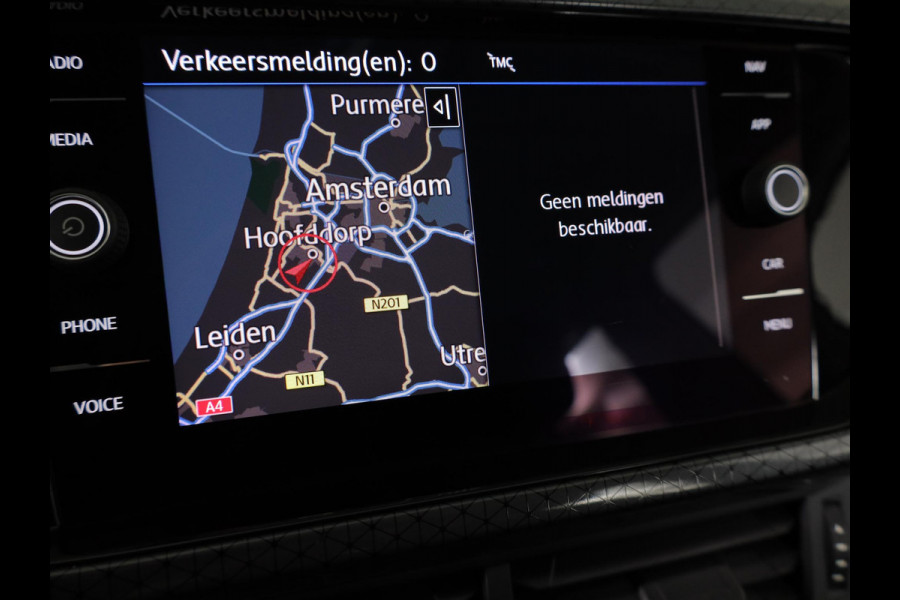 Volkswagen T-Cross 1.0 TSI Style 115pk 6bak|digi display|  Navi| 17'LM-velgen| Climatronic| dodehoek detectie