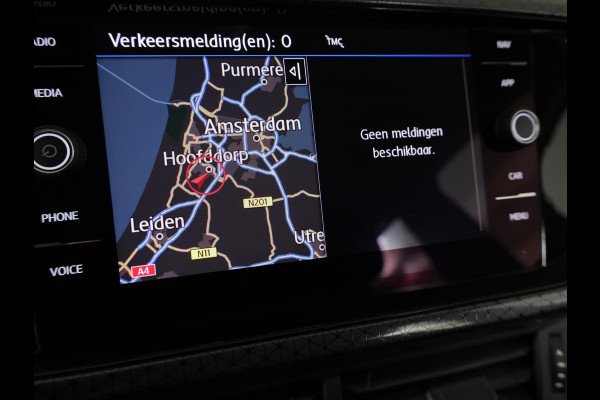 Volkswagen T-Cross 1.0 TSI Style 115pk 6bak|digi display|  Navi| 17'LM-velgen| Climatronic| dodehoek detectie