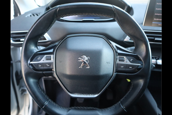 Peugeot 3008 Allure Navi / Pano / Climate / Pdc Nieuwe D-riem/ All-season banden/ Keurige auto