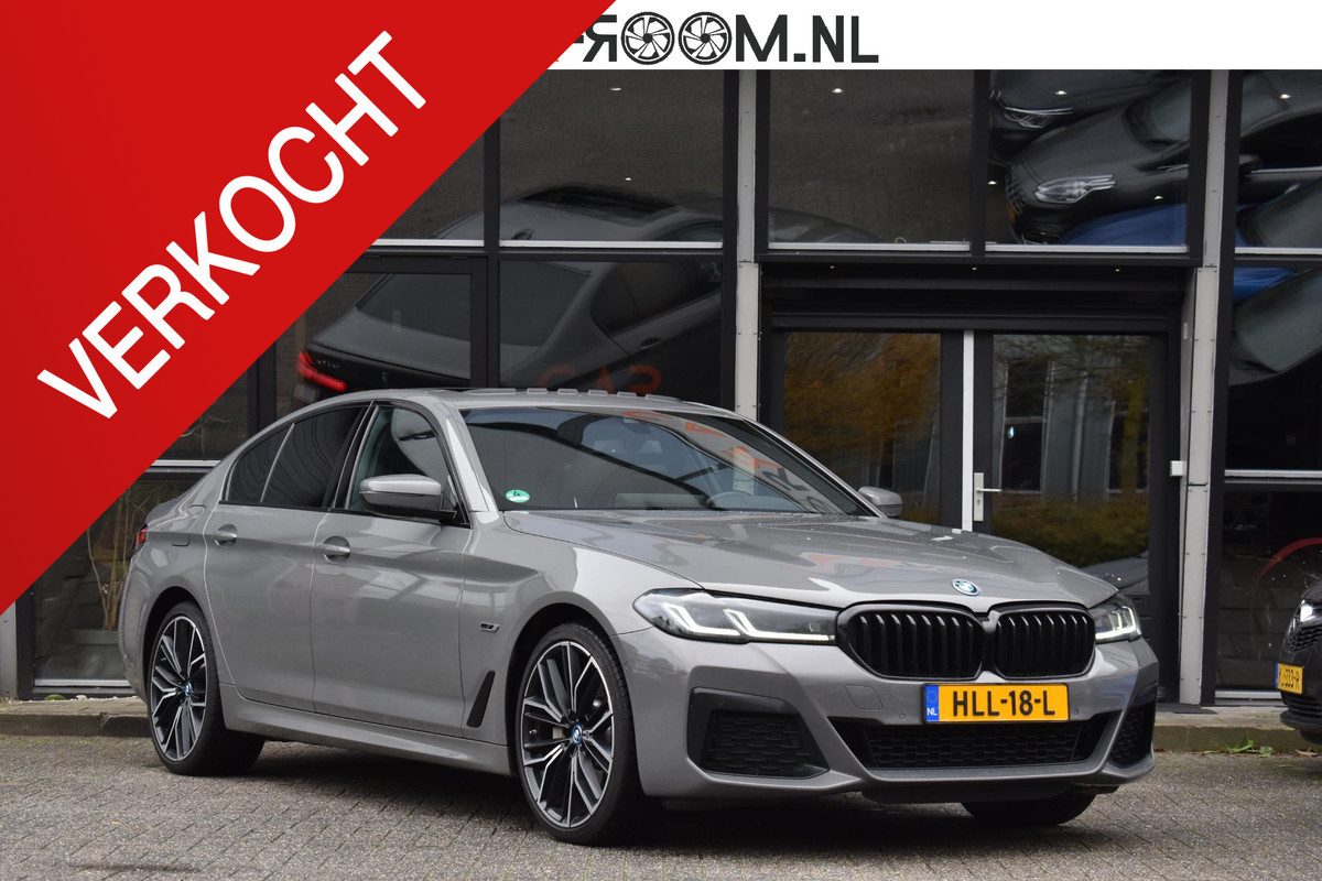 BMW 5 Serie 530e M-Sport Lane Pano Camera 20" HK