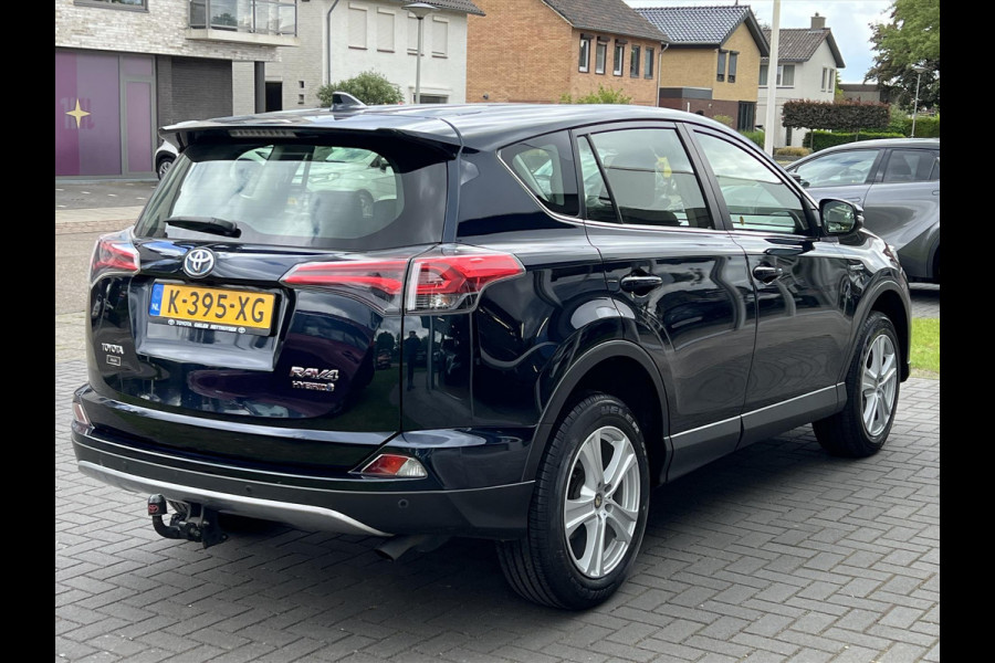 Toyota RAV4 2.5 Hybrid Style | Trekhaak, Dodehoekherkenning, Navigatie, Parkeersensoren, Elektrische achterklep, Startknop