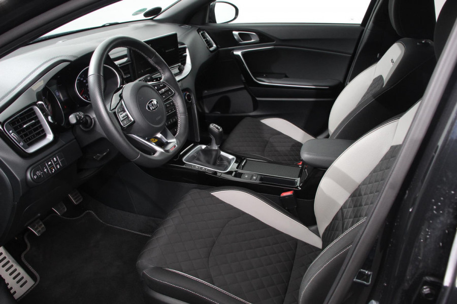 Kia ProCeed 1.0 T-GDI 120pk GT-Line Navigatie Climate Control Camera JBL Audio Lane/Side Assist Stoel/Stuurverwarming LED