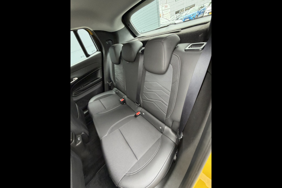 Jeep Avenger 100pk Altitude (Elektrische Klep - JBL - Keyless Entry - Adaptieve Cruise Controle - LED - 17"incl 4S - Automatische Airco - Nav