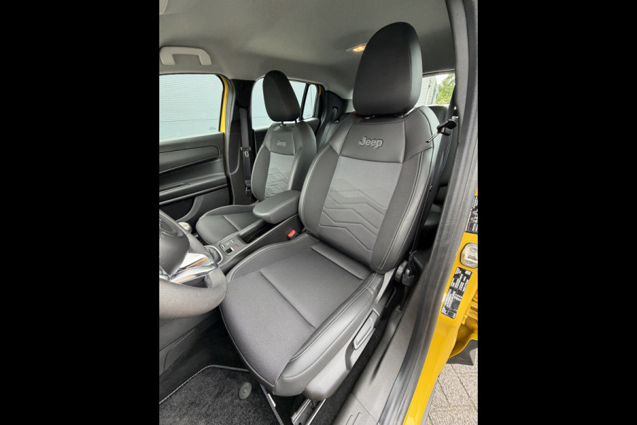 Jeep Avenger 100pk Altitude (Elektrische Klep - JBL - Keyless Entry - Adaptieve Cruise Controle - LED - 17"incl 4S - Automatische Airco - Nav