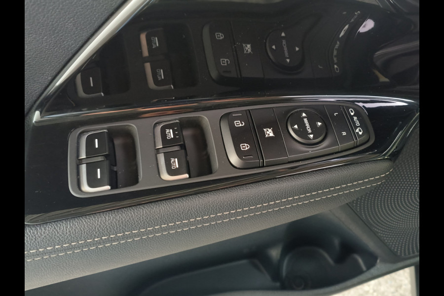 Kia Niro 1.6 GDi Hybrid ComfortLine Rijklaar + 12 maanden Bovag-garantie Henk Jongen Auto's in Helmond,  al 50 jaar service zoals 't hoort!