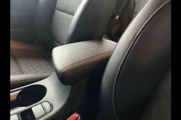 Kia Niro 1.6 GDi Hybrid ComfortLine Rijklaar + 12 maanden Bovag-garantie Henk Jongen Auto's in Helmond,  al 50 jaar service zoals 't hoort!