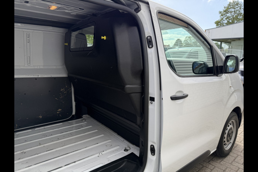 Peugeot Expert 1.5 BlueHDI L2H1 120pk Standard Premium / vaste prijs rijklaar € 11.950 ex btw / euro 6 / bpm vrij / lease vanaf € 201 / airco / cruise / navi / camera / pdc achter !