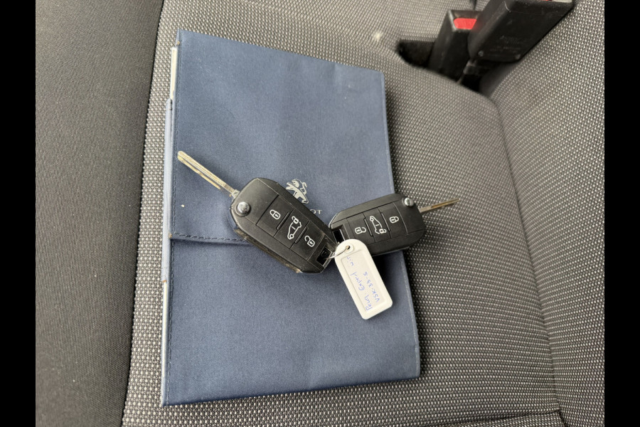 Peugeot Expert 1.5 BlueHDI L2H1 120pk Standard Premium / vaste prijs rijklaar € 11.950 ex btw / euro 6 / bpm vrij / lease vanaf € 201 / airco / cruise / navi / camera / pdc achter !