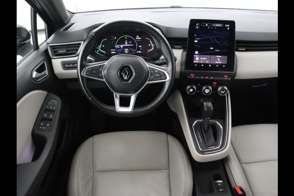 Renault Clio 1.6 E-Tech Hybrid 140 Initiale Paris | Leder | Stoelverwarming | Carplay | Keyless | Park Assist | Full LED | Navigatie | Climate control | Stuurverwarming | DAB | Bluetooth