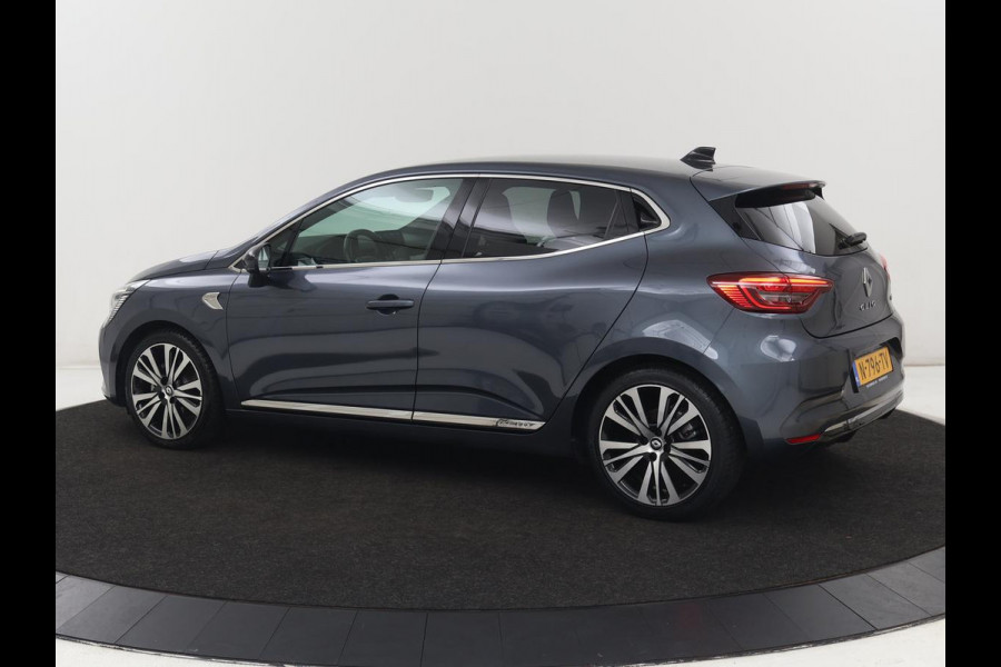 Renault Clio 1.6 E-Tech Hybrid 140 Initiale Paris | Leder | Stoelverwarming | Carplay | Keyless | Park Assist | Full LED | Navigatie | Climate control | Stuurverwarming | DAB | Bluetooth
