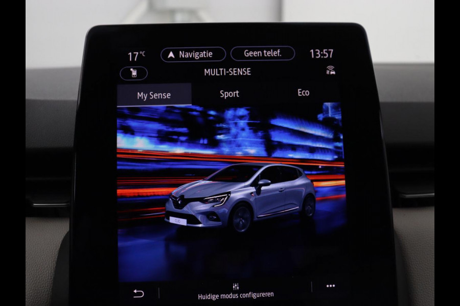 Renault Clio 1.6 E-Tech Hybrid 140 Initiale Paris | Leder | Stoelverwarming | Carplay | Keyless | Park Assist | Full LED | Navigatie | Climate control | Stuurverwarming | DAB | Bluetooth