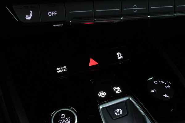 Audi Q4 Sportback e-tron 40 S edition 77 kWh Volleder, Navigatie, Digital Dash!