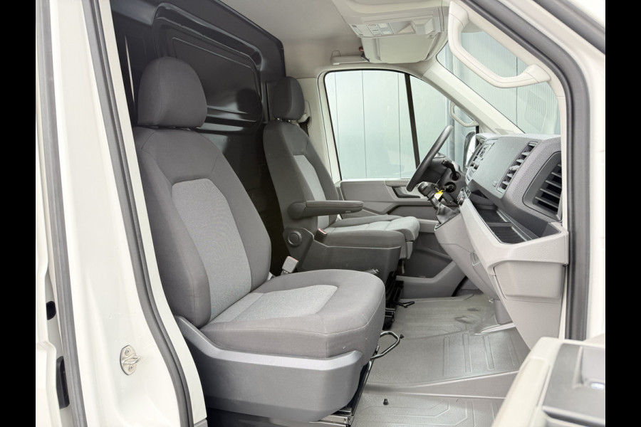 Volkswagen Crafter 2.0 TDI 141 PK / L3H3 / 1e EIGENAAR / ZEER NETJES !! / AIRCO / CRUISE / ERGO GEVEERDE STOEL
