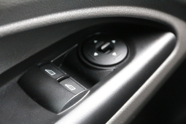 Ford Transit Connect 1.5 EcoBlue 100 | L2 | Stoelverwarming | Airco..