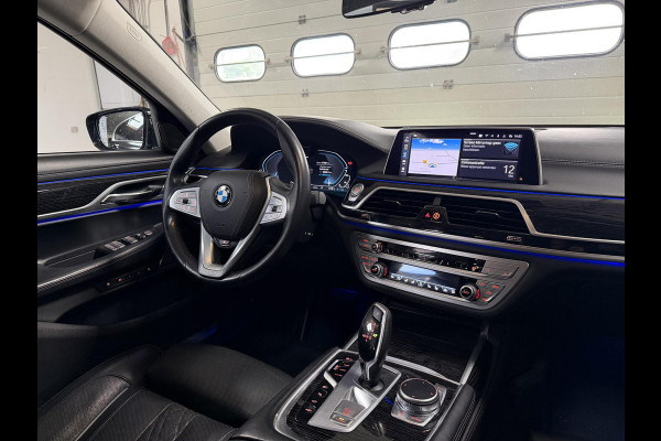 BMW 7 Serie 745Le xDrive High Executive | TV Schermen | Panoramadak | 360* Camera | Massage | Head-Up Display |