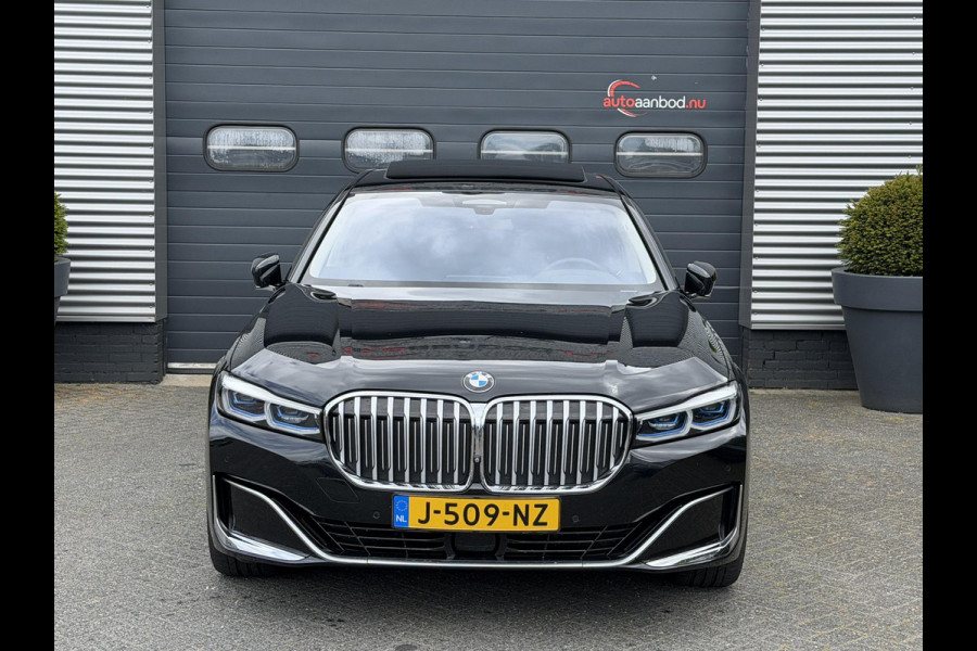 BMW 7 Serie 745Le xDrive High Executive | TV Schermen | Panoramadak | 360* Camera | Massage | Head-Up Display |