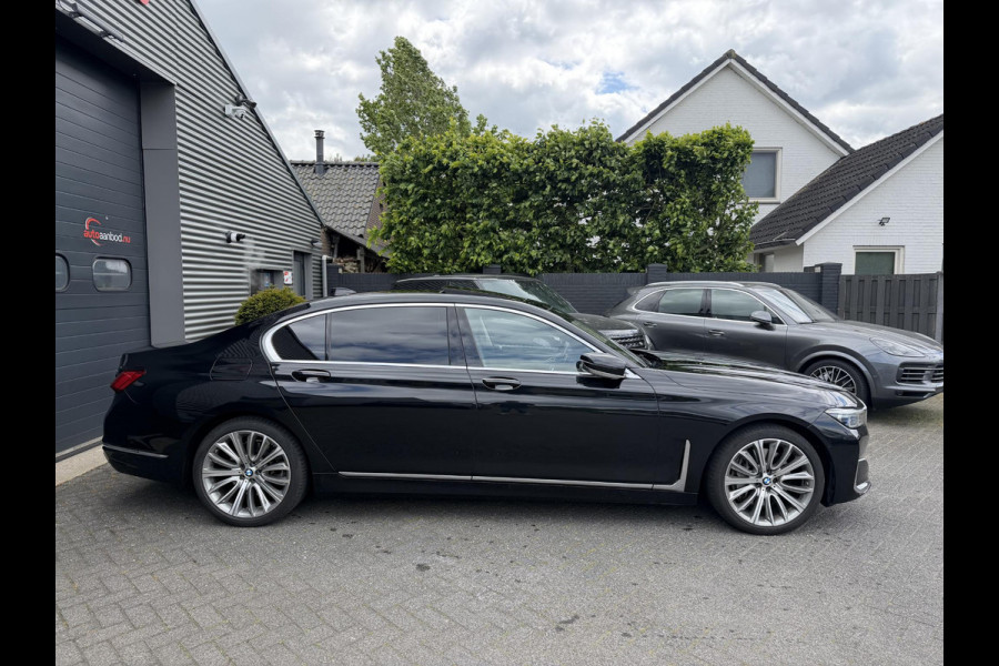 BMW 7 Serie 745Le xDrive High Executive | TV Schermen | Panoramadak | 360* Camera | Massage | Head-Up Display |